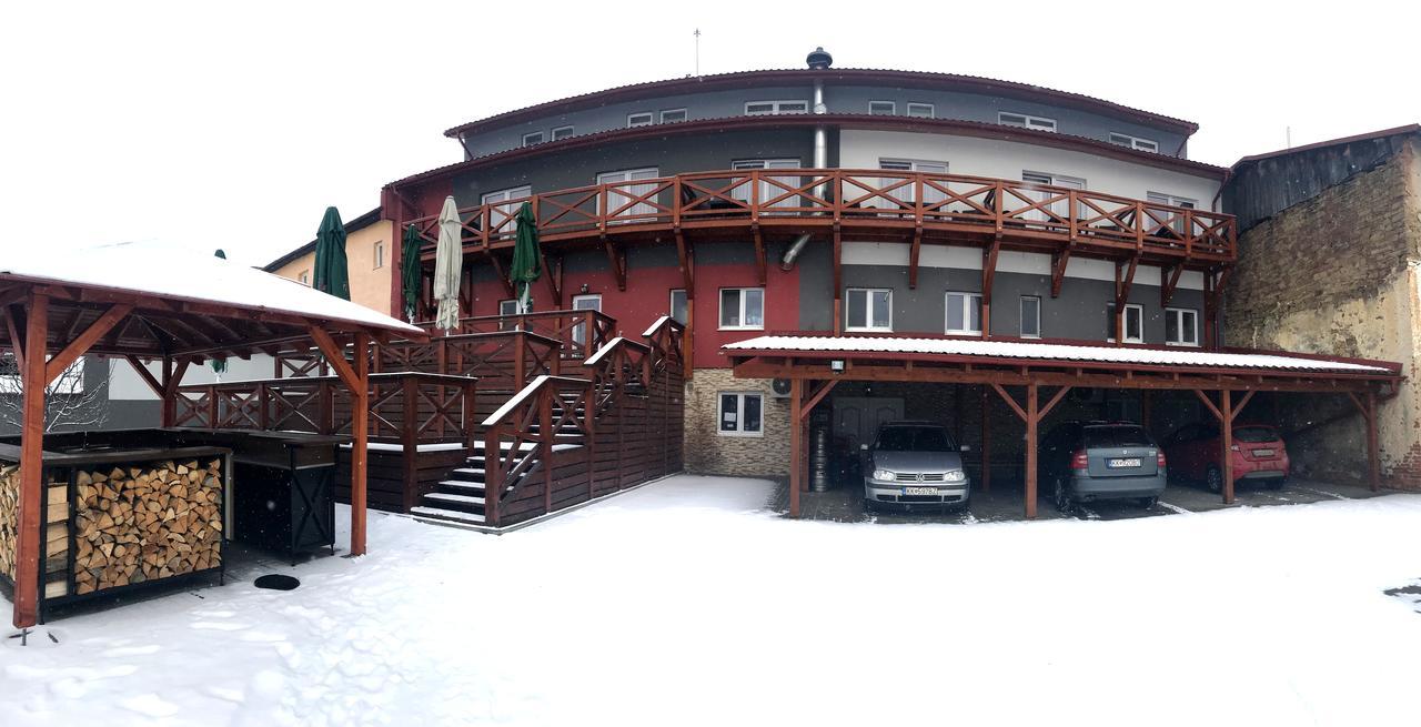 Hotel Menhard Exterior foto